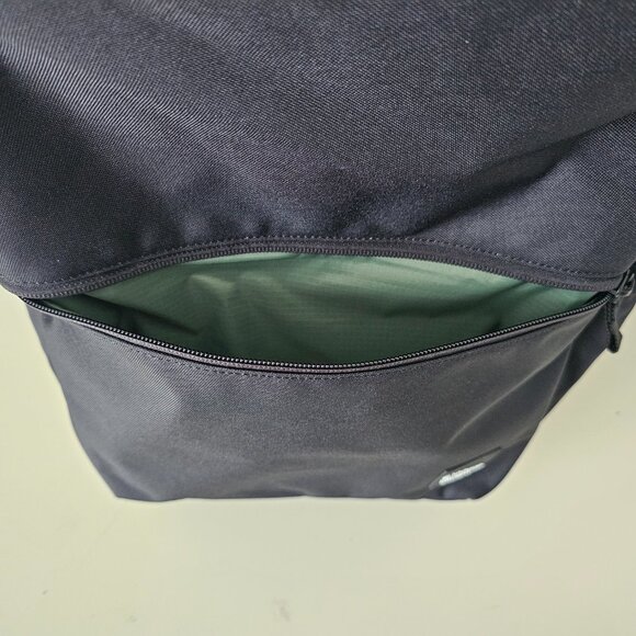NWT LULULEMON BLK/GREU Black Green Double Zip Backpack OS - Picture 6 of 13